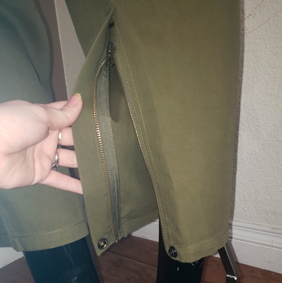 **SOLD** - Picture 5 of 7